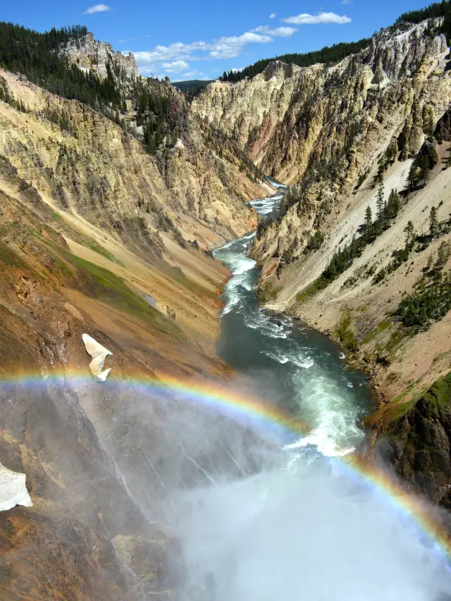 Yellowstone River Adventure: 5 days and 4 nights, crossing mountains and rivers, enjoying beautiful scenery!