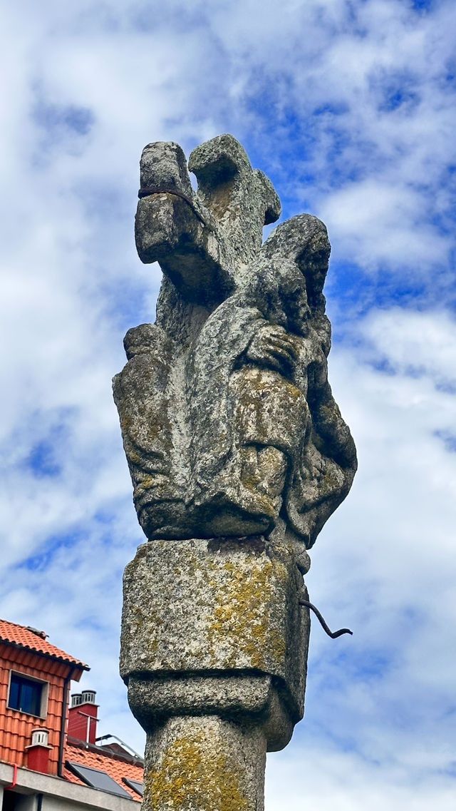 巴卡橋十字架Cruceiro Ponte Da Barca