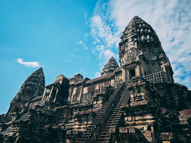 柬埔寨｜“如果有多張船票，你會不會跟我走？”