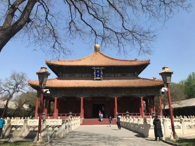 Visit the Confucius Temple and the Imperial College