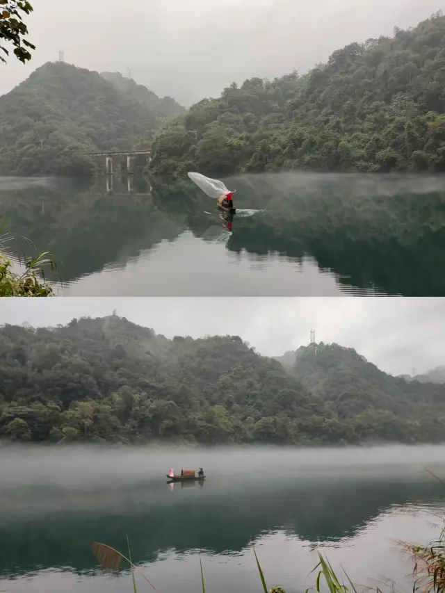 The mist lingers over Xiao Dongjiang, where people wander as if in a painting