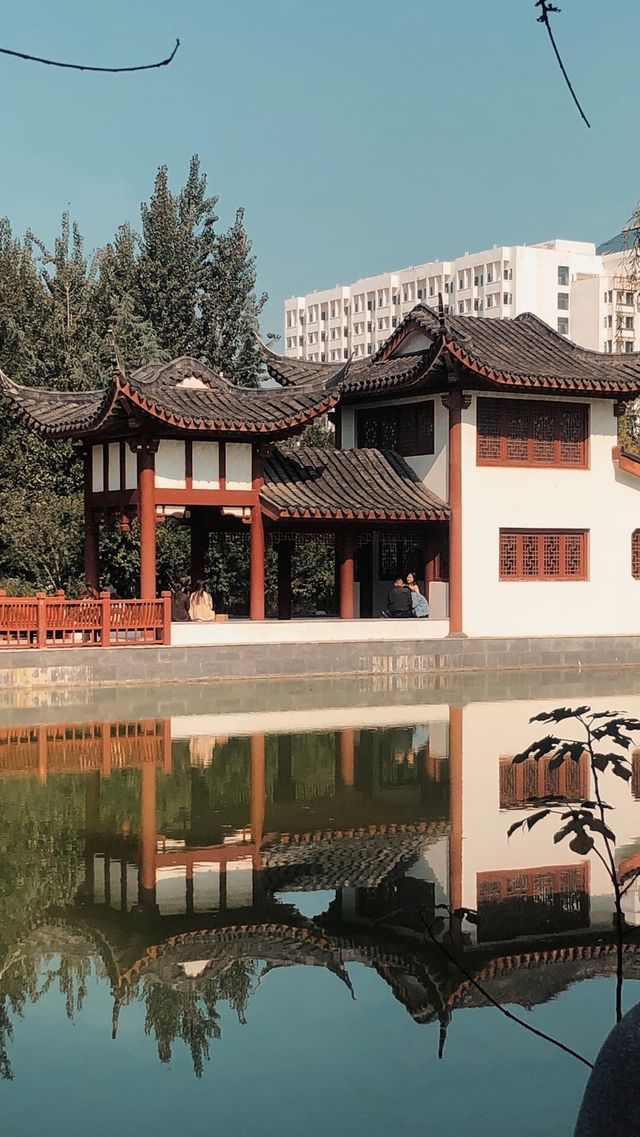 鄭州西亞斯學院