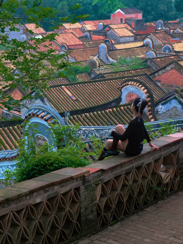 The 600-year-old hidden ancient village in Foshan, Guangdong, offers an experience of traditional Lingnan culture