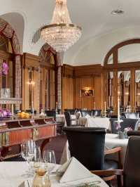 🌟 Bern's Best: Bellevue Palace's Luxe Comforts 🌟