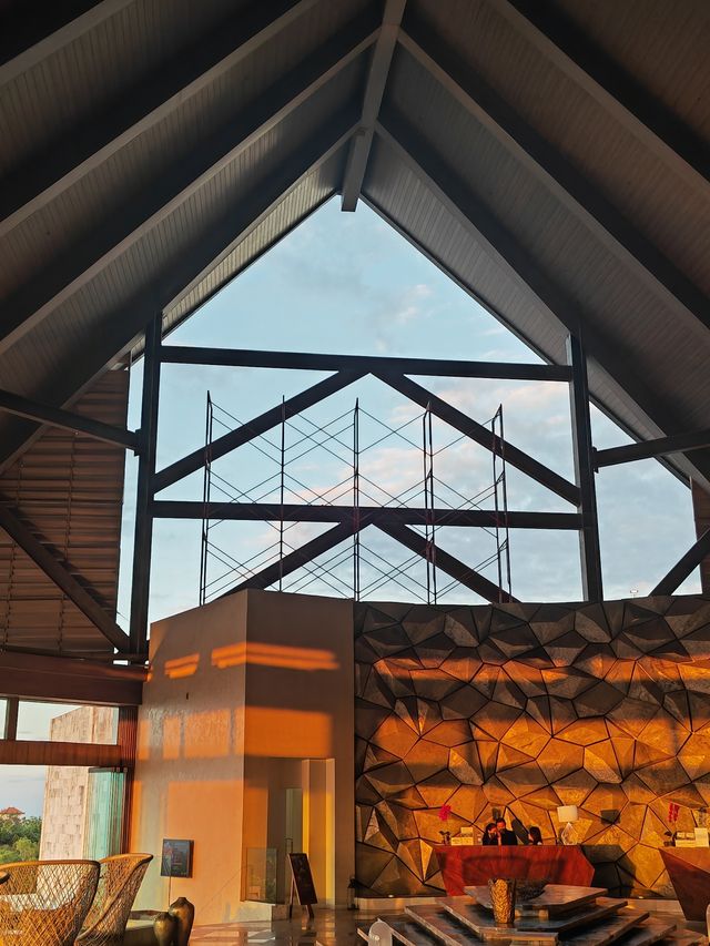熱帶海島的悠長假期，巴厘島烏魯瓦圖萬麗酒店
