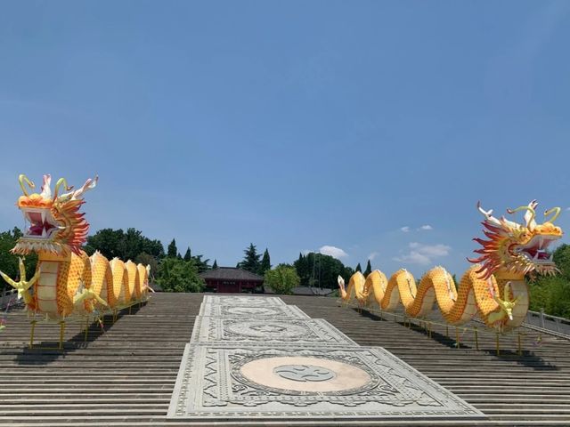 探索之旅：一個不容錯過的文化與自然盛宴。