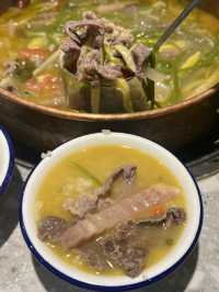 來麗江必食的酸湯牛肉火鍋!!!!