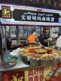 和田夜市｜新疆特色美食集匯地，必到打卡。