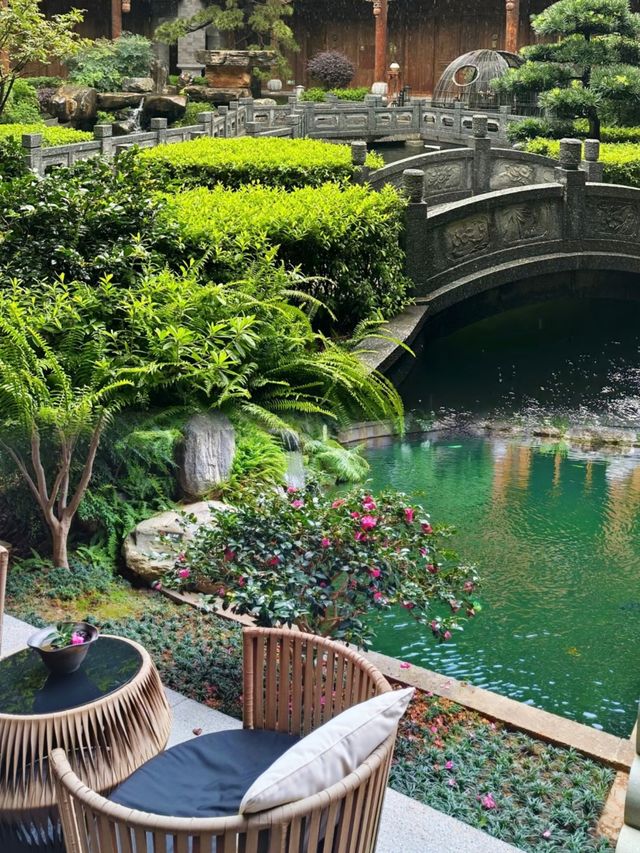 《建水寶藏 | 和院酒店，邂逅古城之美》。