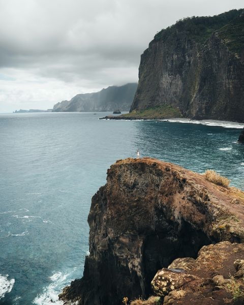 The most stunning cliff view in Nazaré.