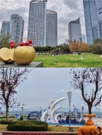 煙台濱海廣場觀賞秋天的大海。
