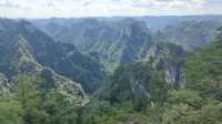 喀斯特世界自然遺產地——施秉雲台山。