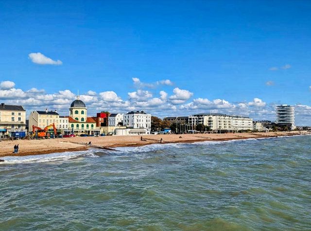 英國氣候最好、獨具一格的英倫海濱小城：沃辛。