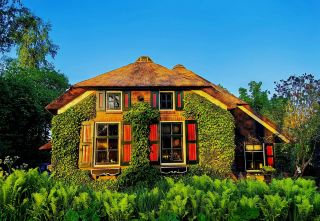 This is a place you can’t miss if you’re visiting the Netherlands for the first time.