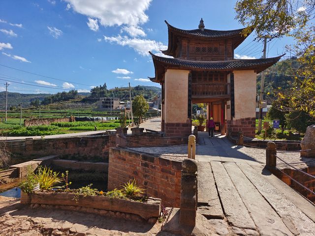 彌渡小河淌水·密祉景區。