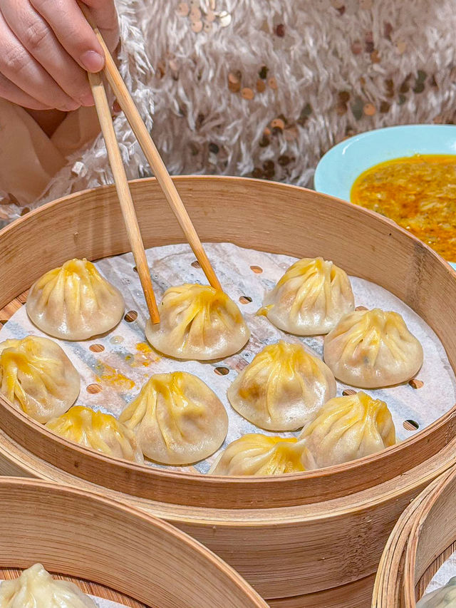 來上海還吃這種老字號湯包才夠勁兒！！