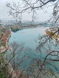 登高祈福：登上疊彩山，活到一百三