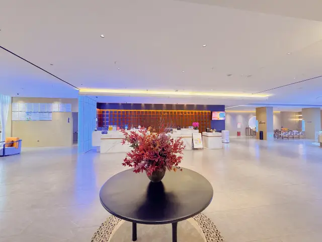 붉은 심장이 뛰는 도시, 쭌이에서 만나는 소박한 삶의 풍경