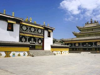 🌿 48 Hours in Tongren: Tibetan Art, Monasteries & Hidden Beauty 🎨