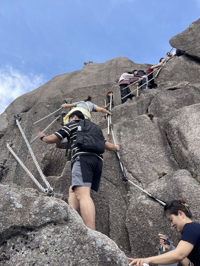 畢業旅行必選！免費登頂黃山，學長嘅超實用攻略嚟啦！