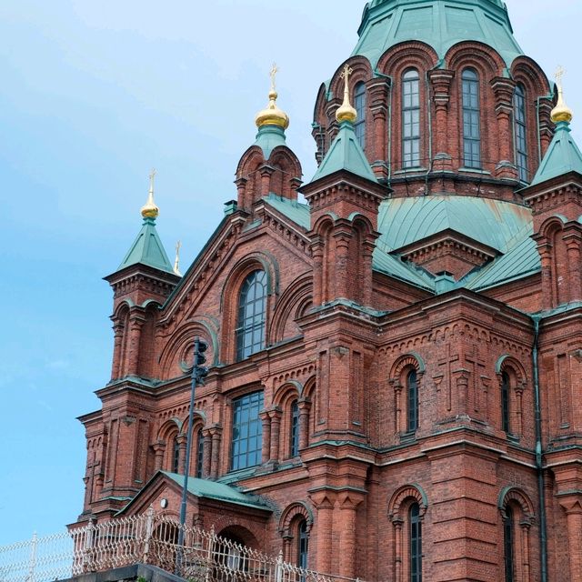 🌆 Helsinki City Highlights – Where Design Meets the Sea