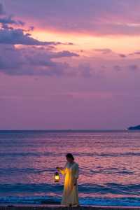 涠洲島的秋天簡直是視覺盛宴，海水藍得令人心醉，沙灘細軟如糯米