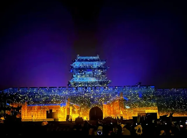 誰懂啊！在平遙古城逛到腳軟還不想走