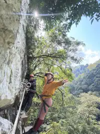 雨林裡的攀岩,又刺激又好玩~