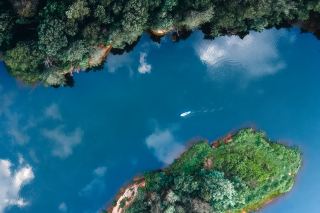 “Go Lake Fun Spring Outing” near Kunming suburbs lets kids burn energy while parents relax