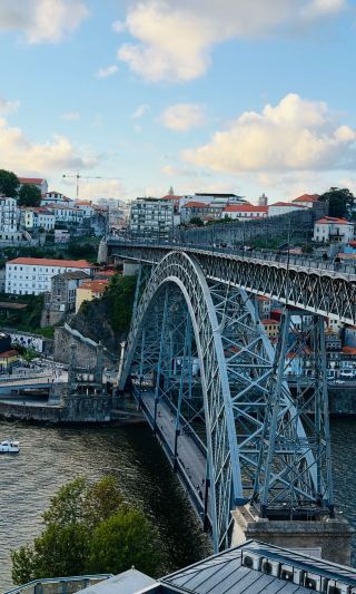 July–August Spain and Portugal guide Summer in southern Europe is orange and romantic!