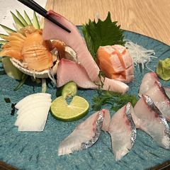 YUYU SUSHI User Photo