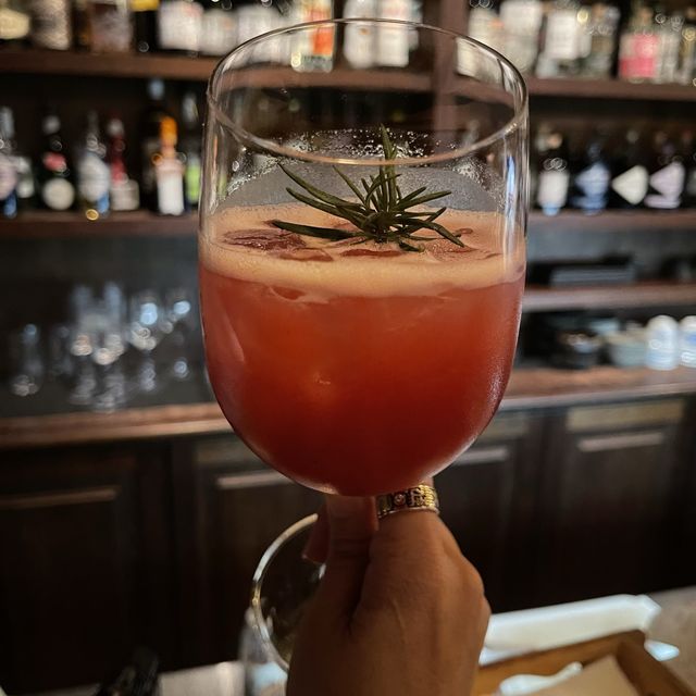 （台南/中西區）非常特別的赤崁中藥行Speakeasy Bar
