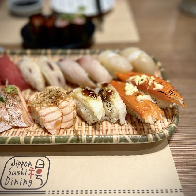 📍香港九龍灣｜日和号 · 壽司列車開動！🍣 晚市壽司刺身大劈價！仲有超抵食$1牛肉鍋！