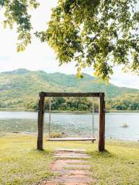 Lakeview cafe คาเฟ่ติดกับทะเลสาบและภูเข