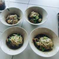 รีวิวร้านก๋วยเตี๋ยวเรือป้าเล็ก​เจ้าดังอยุธยา​