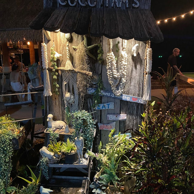 • HERE slow bar coffee 🏕️🎠