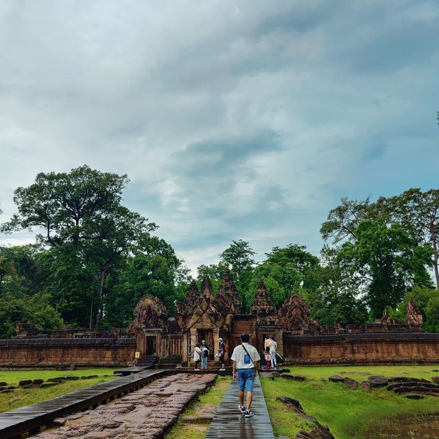 The Unique styles of Bonteay srei Temple