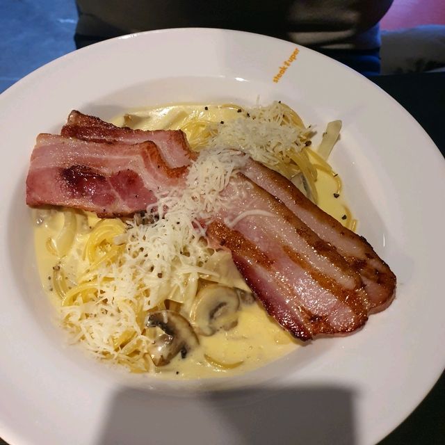 【弘大グルメ】リーズナブルにステーキを食べるなら♪