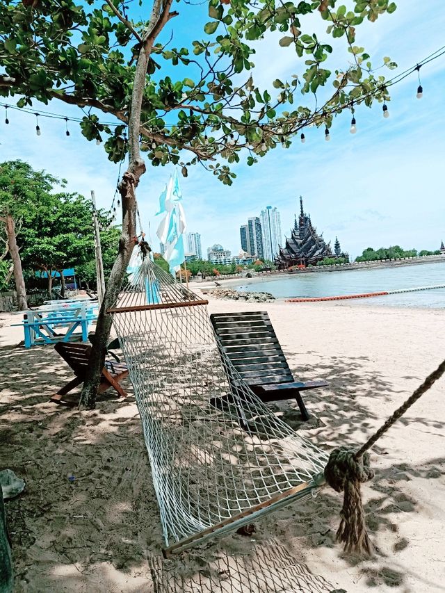 การ์เด้นท์ ซีวิว รีสอร์ท สระสวยมีชายหาดส่วนตัว
