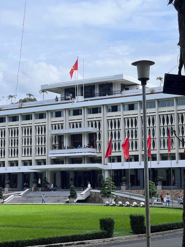 INDEPENDENCE PALACE - Ho Chi Minh