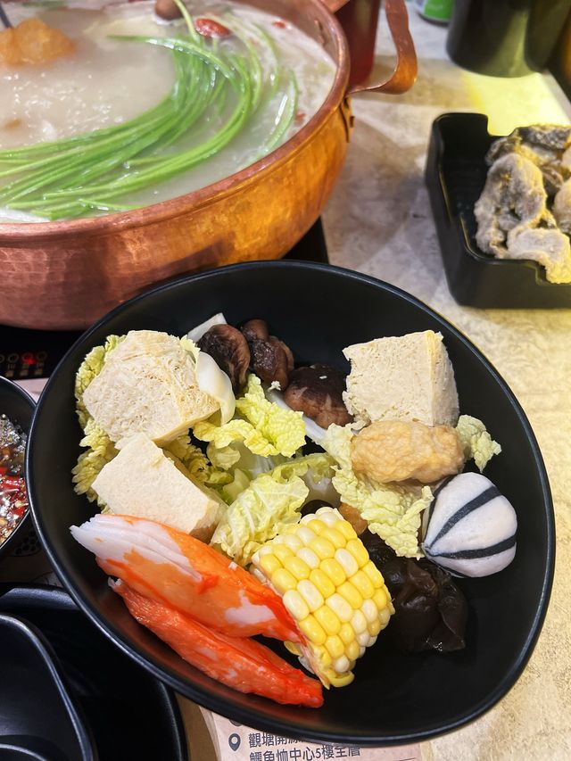 「台式火鍋120分鐘任飲任食，價格優惠」