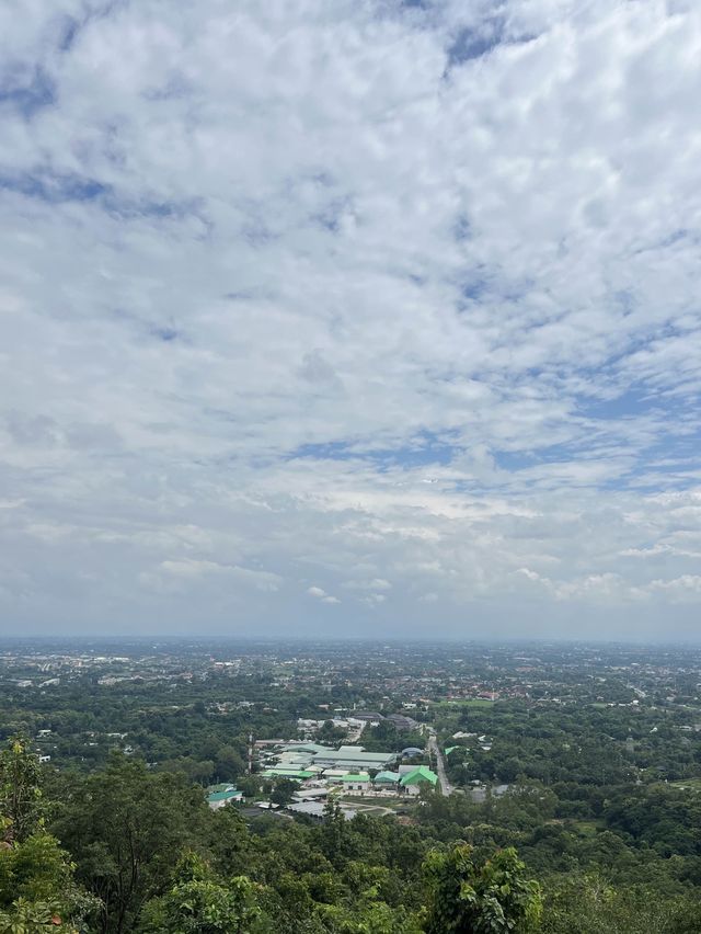 เที่ยววัดพระธาตุดอยคำ ชมวิวเมืองเชียงใหม่ 