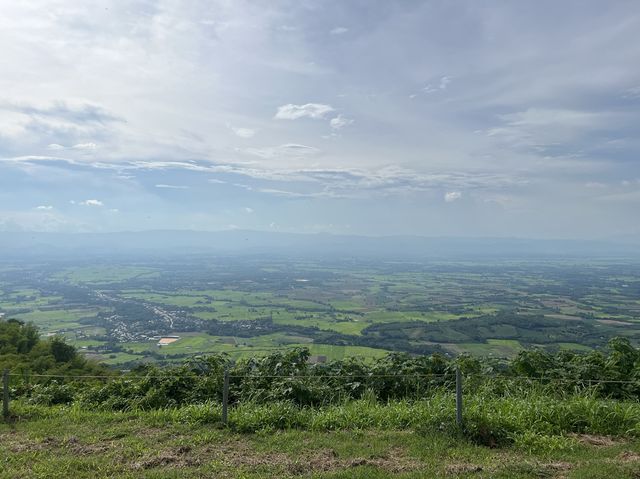 ลานชมดาว จุดกางเต็นท์ชมวิวสุดปัง จ. เพชรบูรณ์