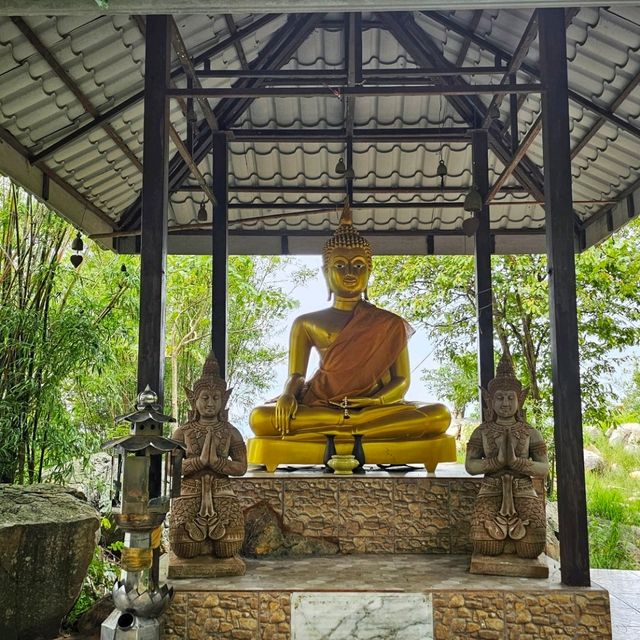 เขาพระยาเดินธง จ.ลพบุรี