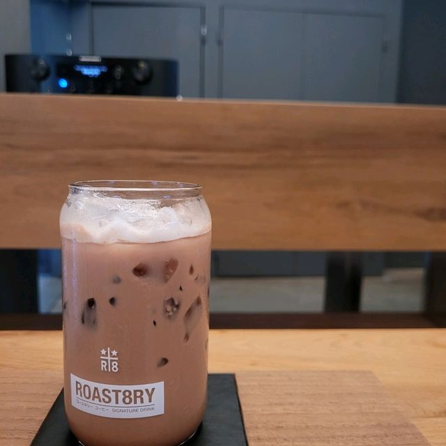 Roast8ry - specialty coffee flagship store