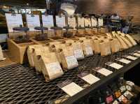 東京・渋谷。キャットストリートのカフェ『 ザ・ロースタリー （THE ROASTERY BY NOZY COFFEE）』