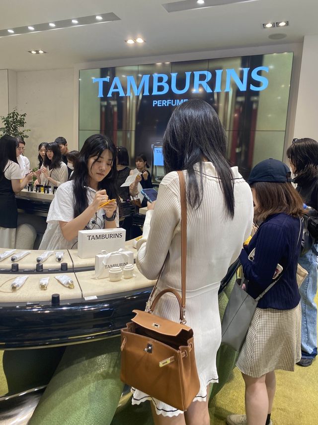 爆紅Blackpink Jennie香水店