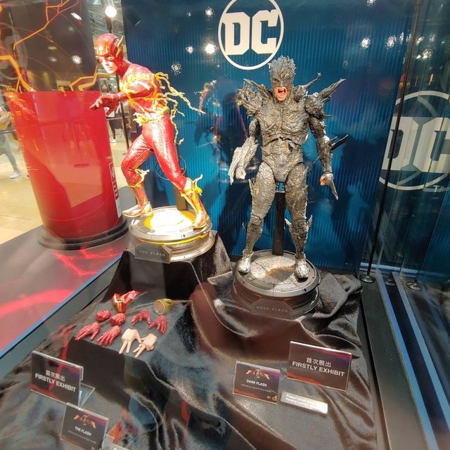 閃電俠x City Plaza x Hot Toys x 華納 快閃店