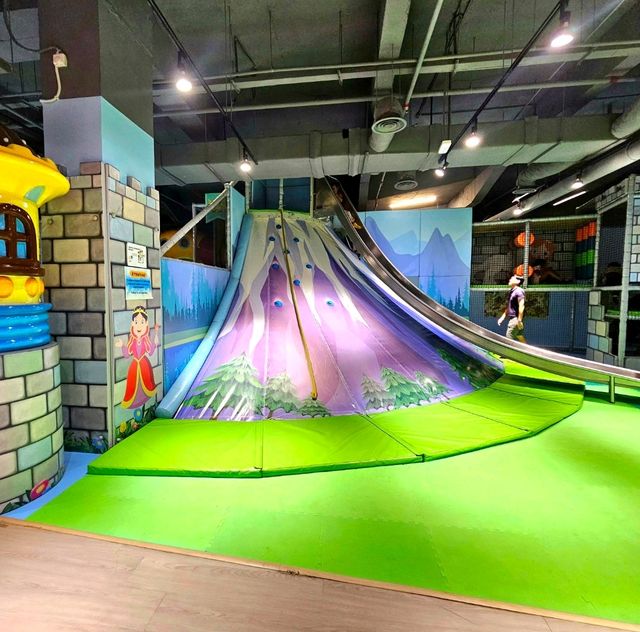 Kids Play Time @ Waka Waka Furama
