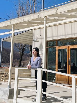 “Land Comfort”, a mountain view emotional cafe located on the way to Buyeo Temple